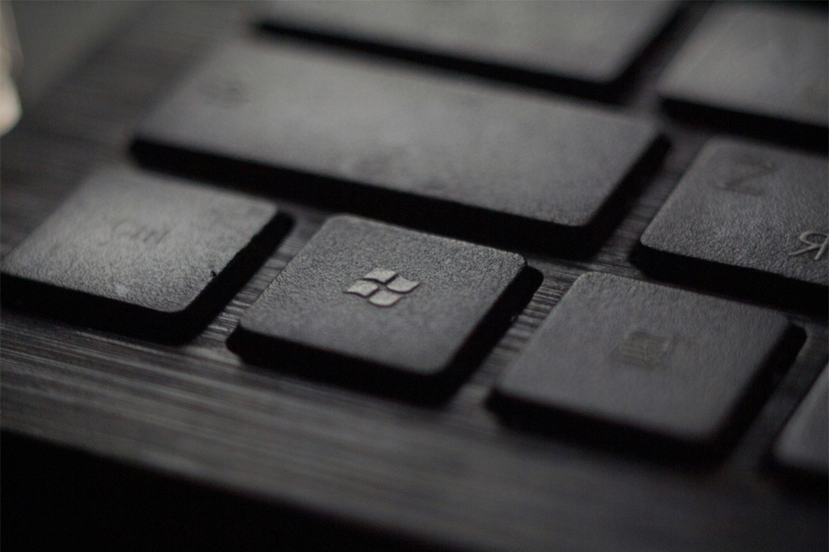 Keyboard with Windows button